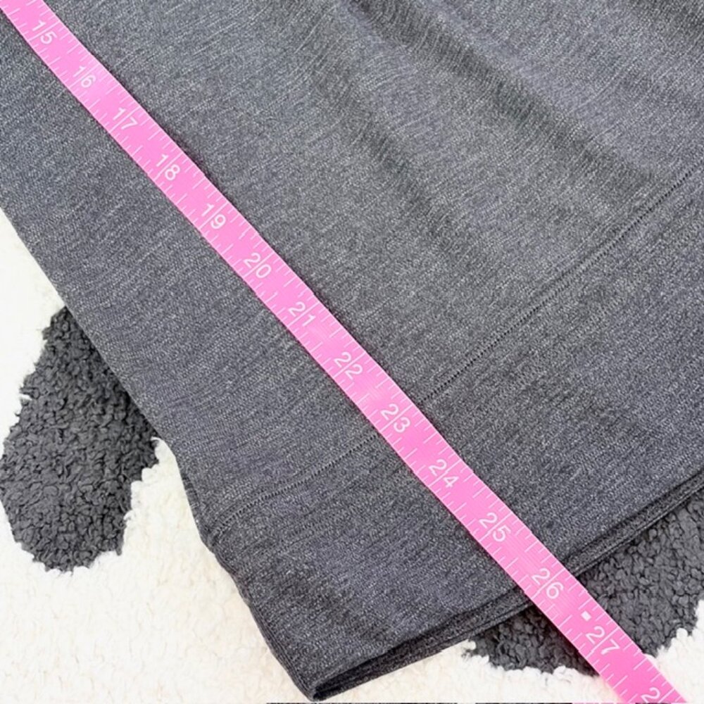 Lululemon XS Rest Less Tank Gray Built In Bra Activewear Running Gym Relaxed Top - Picture 10 of 10